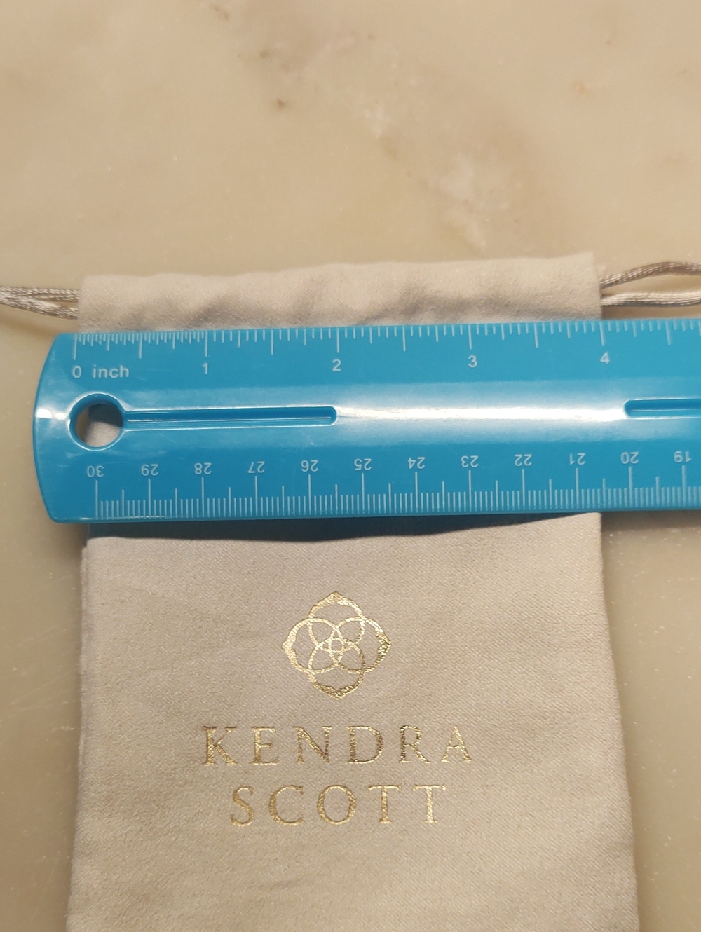 Kendra Scott White & Gold Drawstring Jewelry Dust Bag! - Picture 5 of 6